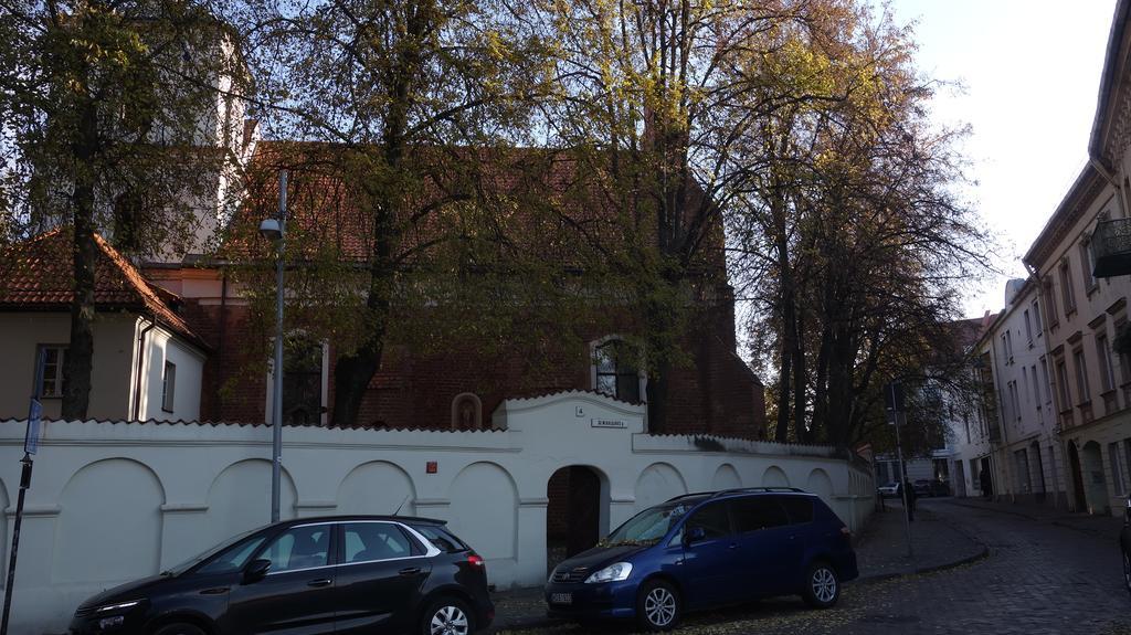 Old Town Apartment At Sv. Mikalojaus Vilnius Luaran gambar