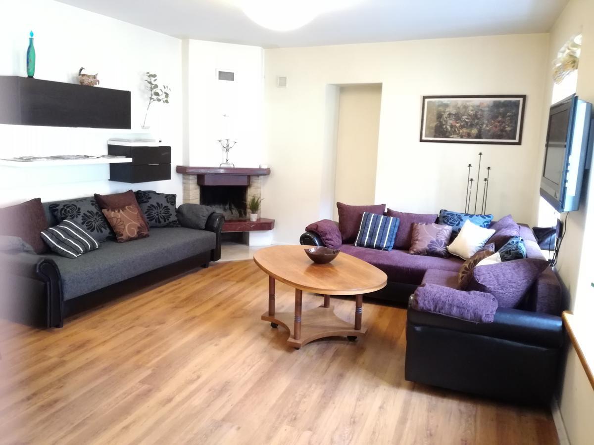 Old Town Apartment At Sv. Mikalojaus Vilnius Luaran gambar